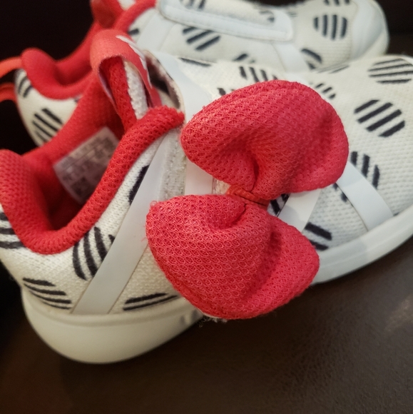 Size 7 minnie Disney Adidas - Picture 10 of 11